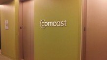 为庆祝“网络中立”废除 Comcast宣布向员工发放1000美元奖金