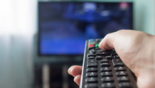TCL李东生“两会”谈有线电视产业收入及电视开机率问题为何引得广泛关注？