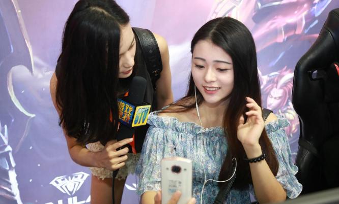 网络直播大行其道：狂欢还是泡沫？