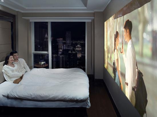 不是投影机 激光电视这两大特点你得服