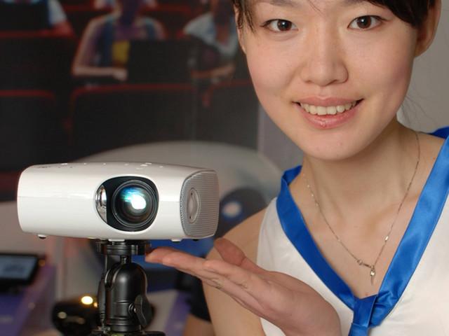 别贪图尺寸 家用微型投影真的越小越好?