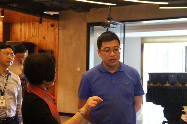 工信部赴上海调研虚拟现实产业发展情况