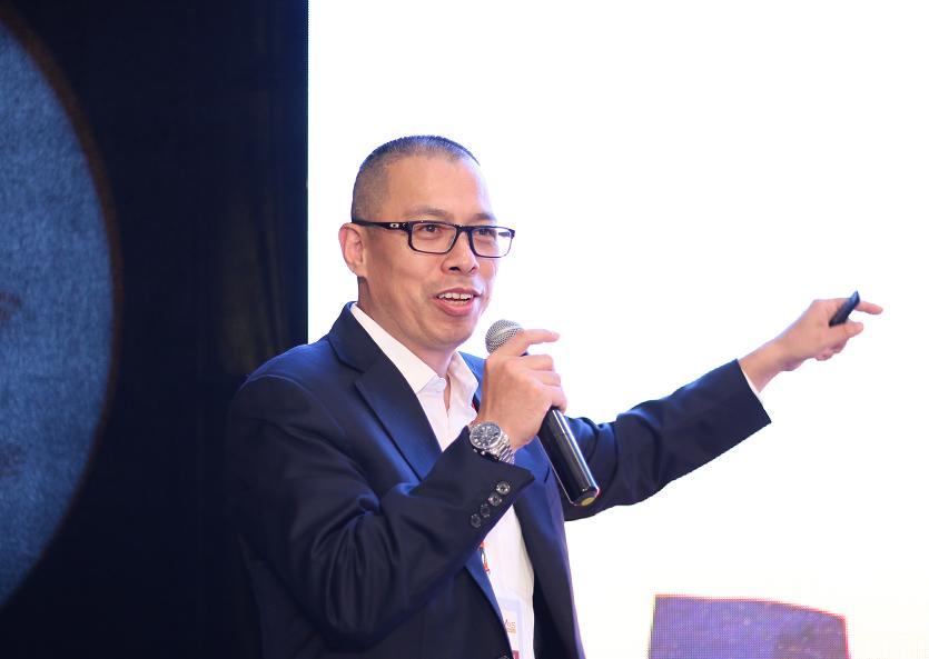 段孝江：一卡畅行世界 eSim 技术实现全球平价漫游