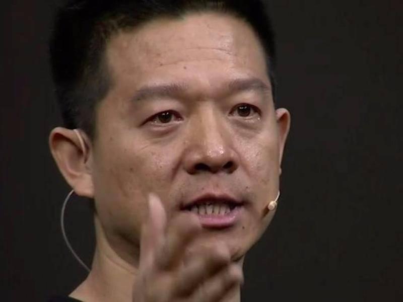 贾跃亭的“胜利大逃亡”：三步脱身，贾氏家族套现几何？