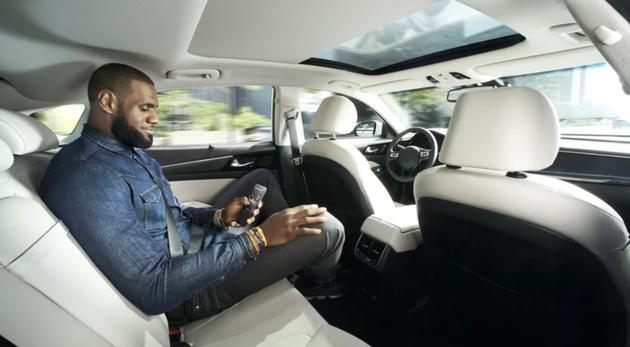 为宣传自动驾驶 英特尔找NBA球星詹姆斯拍广告