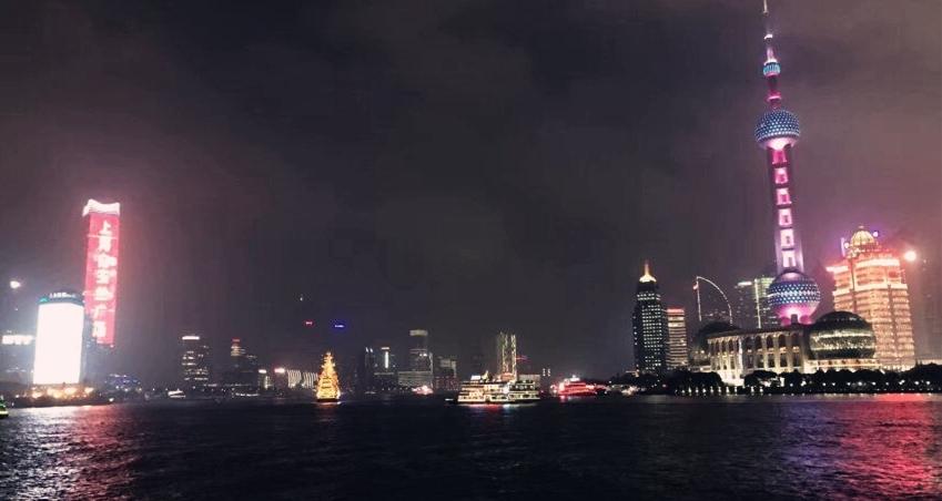 在AI领域 民营企业力量不容忽视——刘鹤
