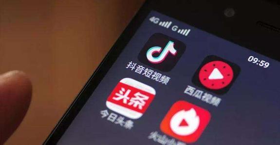 微信开放快手短视频分享 腾讯短视频如何破局？