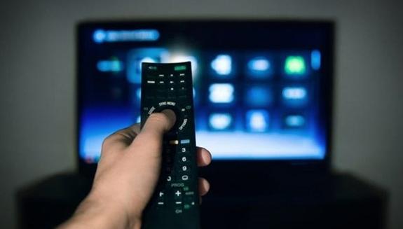 Roku推出同界面观看付费高级订阅及免费广告支持的内容