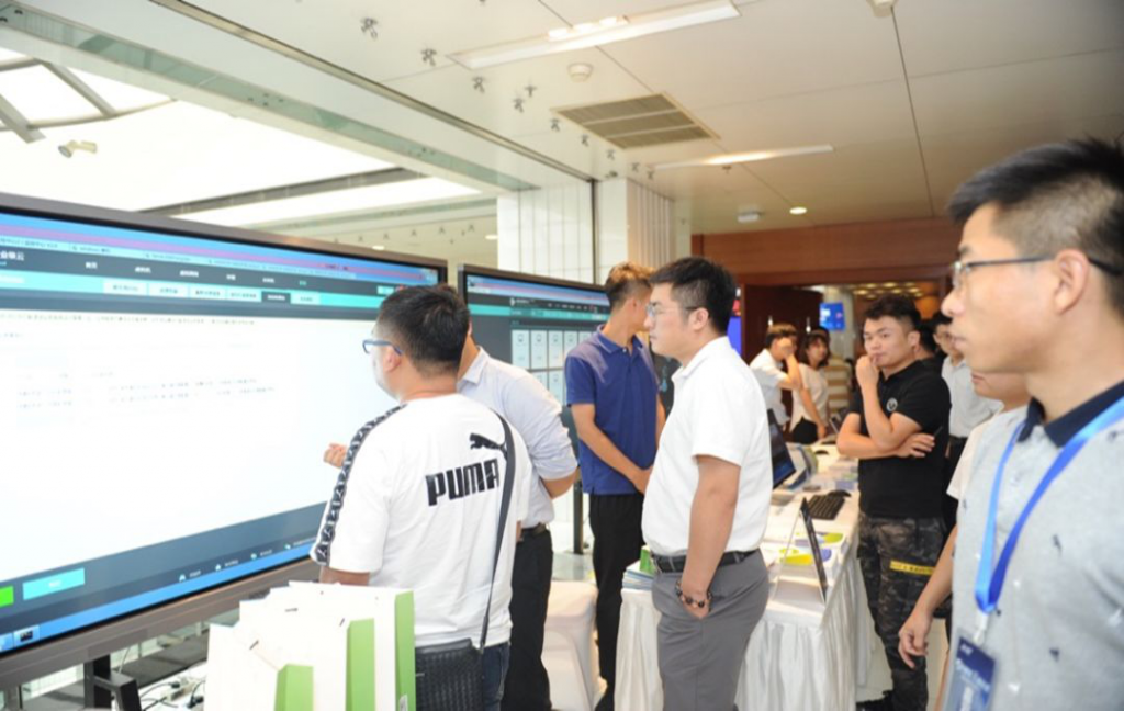 深信服受邀吉林联通行业云推介会,共同打造“5尽想象 云领未来”新风尚-DVBCN