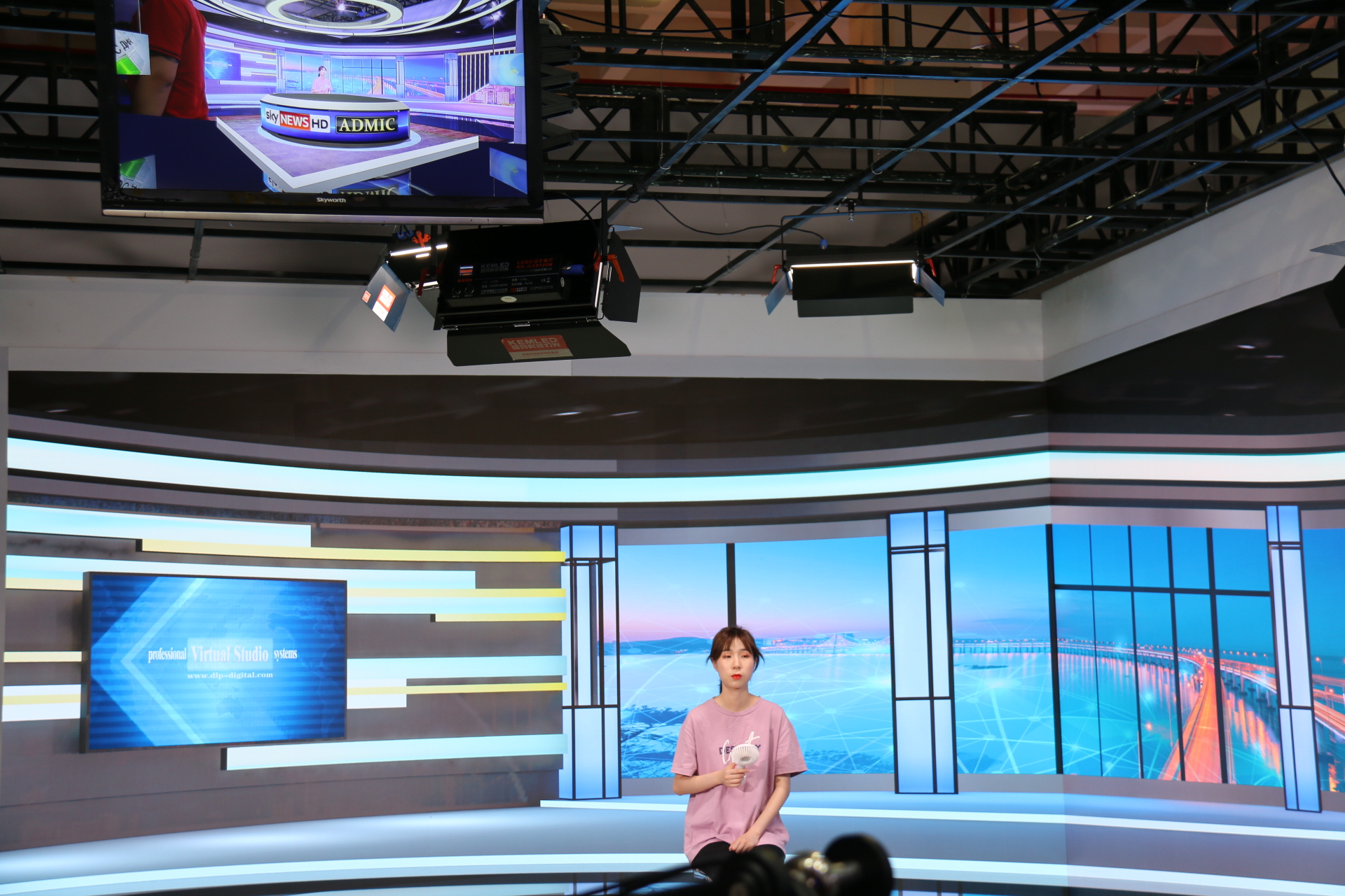迪乐普突破虚拟、实景演播室界限 实现1+1>2