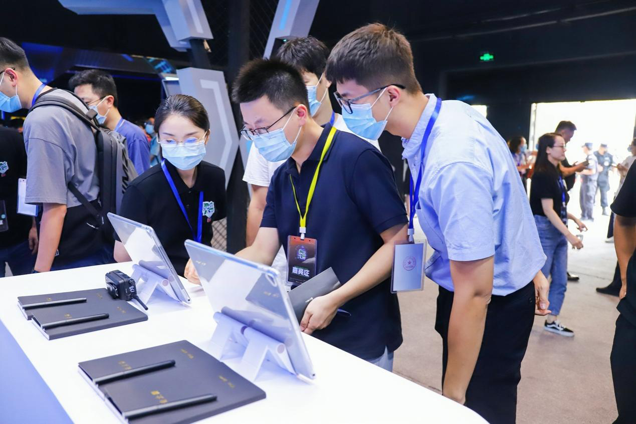 芒果TV虚拟主持人“YAOYAO”正式亮相,第二届算法大赛颁奖典礼大有看头-DVBCN