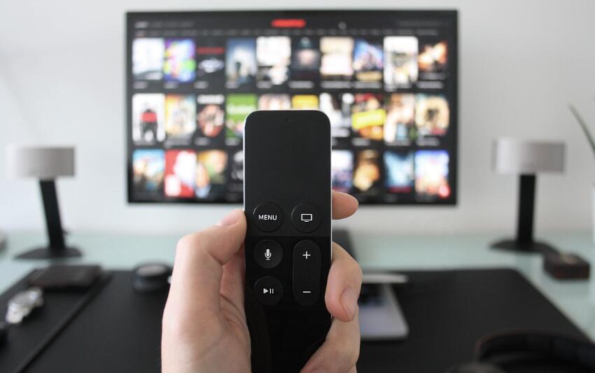 报告显示：2022年全球TV出货将同比下降5.9%